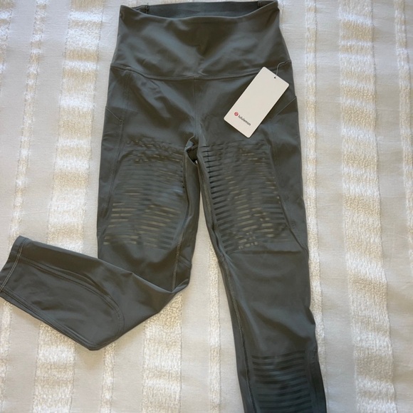 Lululemon Leggings - Picture 1 of 6